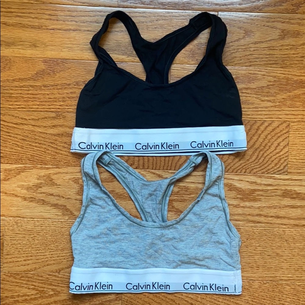Black and grey Calvin Klein brallete